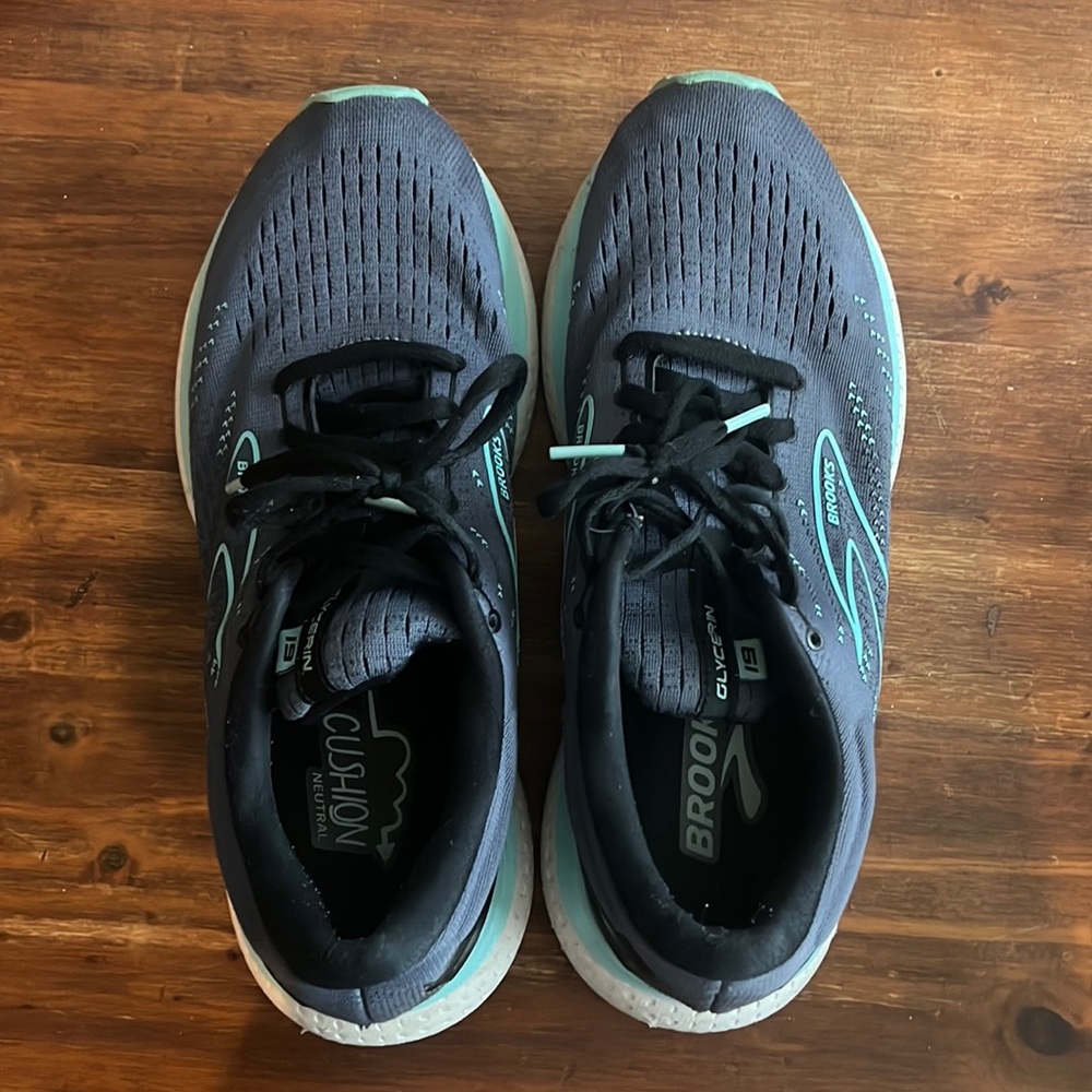 Brooks Glycerin 19 Running Shoes- Size 9.5B